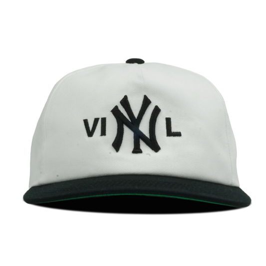 Yankees VINYL 5 Panel - Black/White